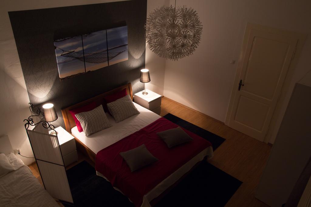 Ema Apartment